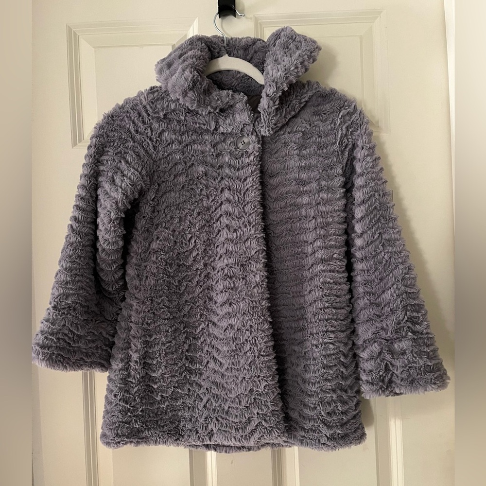 Girl’s Patagonia Gray Pelage Faux Fur Jacket Soft Gray size M 10
